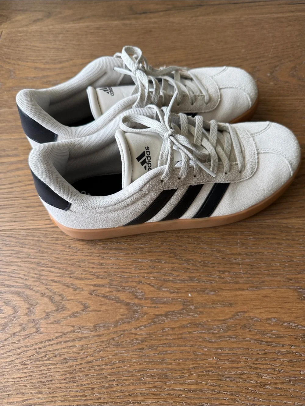 adidas kids (fits women’s size 6.5) Off-White Suede Sneakers with Black Stripes
